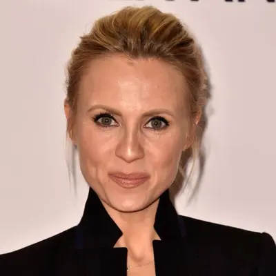 Jessica Holmes
