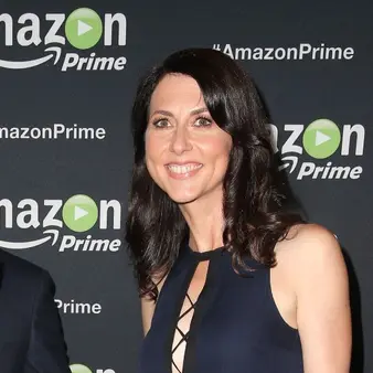 MacKenzie Bezos Has Donated $1.7 BILLION To Charity In The Last 12 Months – Vows To "Empty The Safe" Thoughtfully And Quickly