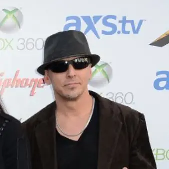 Scott Rockenfield Net Worth