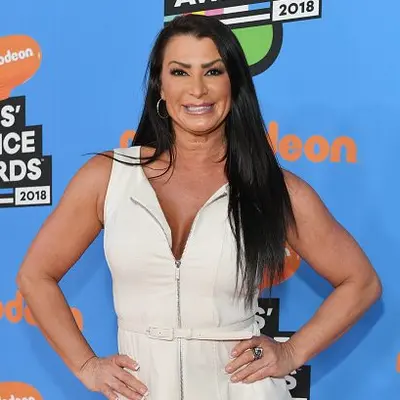 Lisa Marie Varon