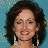 Robin Strasser Net Worth