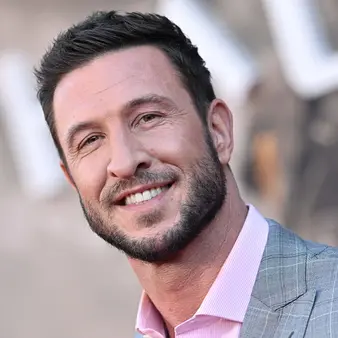 Pablo Schreiber Net Worth