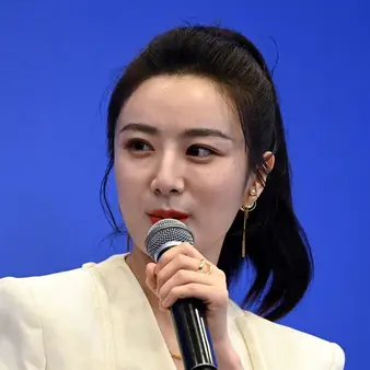 Beijing Fines Chinese Internet Celebrity 'Viya' $210 Million For Tax Evasion