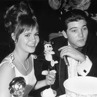 Paul Peterson Net Worth