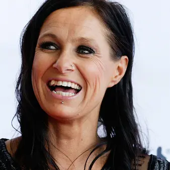 Kasey Chambers Net Worth