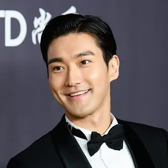 Choi Si-won Net Worth