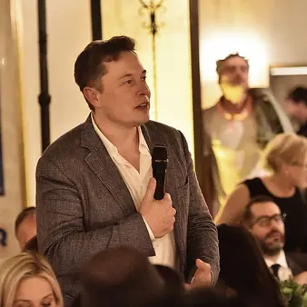 Elon Musk Unveils Ambitious Plan To Put Humans On Mars By 2022