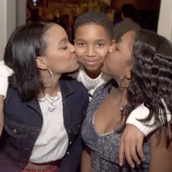 Dee Jay Daniels Net Worth