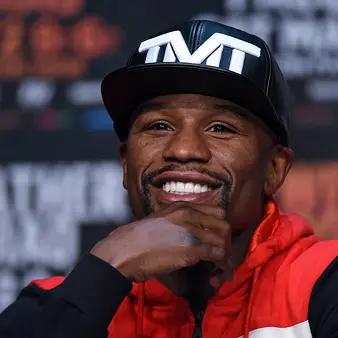 Floyd Mayweather Offered Conor McGregor $15 Million For Their Potential Superfight