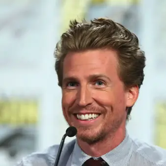 Josh Meyers Net Worth