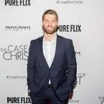 Mike Vogel Net Worth