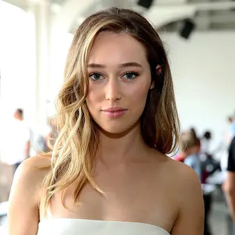 Alycia Debnam-Carey Net Worth