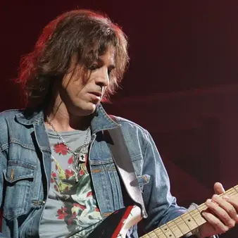 Warren DeMartini Net Worth