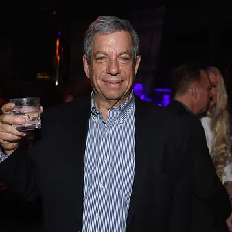 Mitchell Modell Net Worth