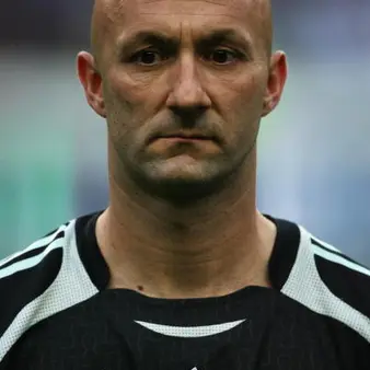 Fabien Barthez Net Worth