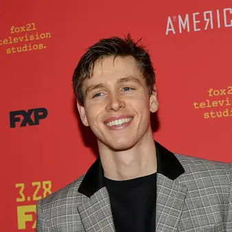 Harris Dickinson Net Worth