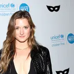 Grace Gummer Net Worth