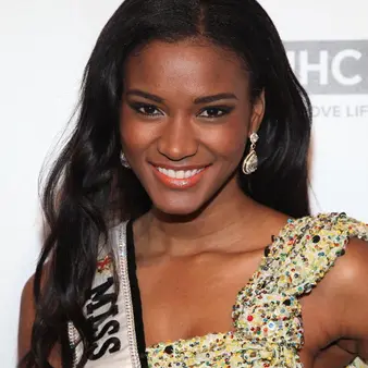 Leila Lopes Net Worth
