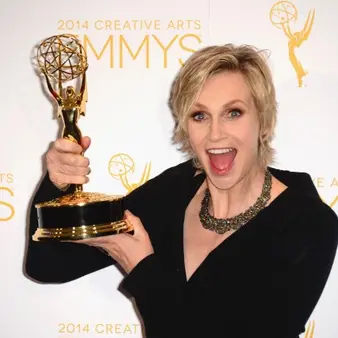 Jane Lynch Net Worth