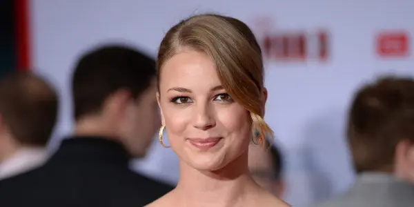 Emily VanCamp