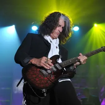 Joe Perry Net Worth