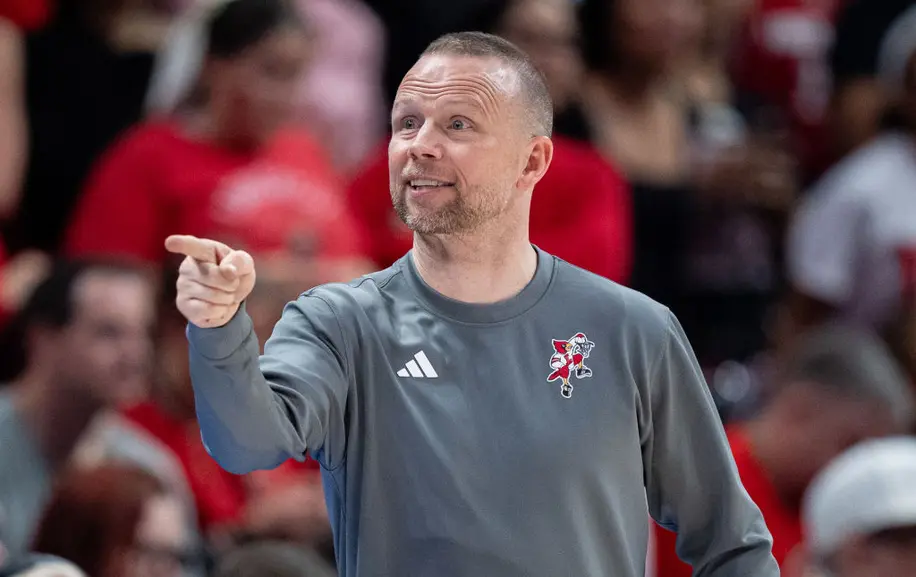 Louisville Just Gave Pat Kelsey An Extension—But His Salary Is Still Less Than The Coach He Replaced