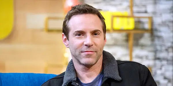 Alessandro Nivola