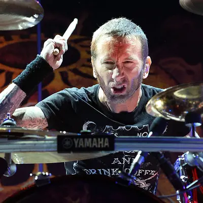 Shannon Larkin