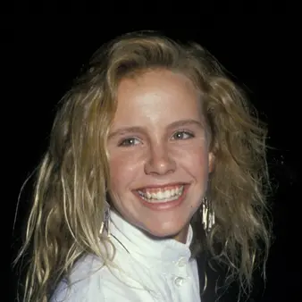 Amanda Peterson Net Worth
