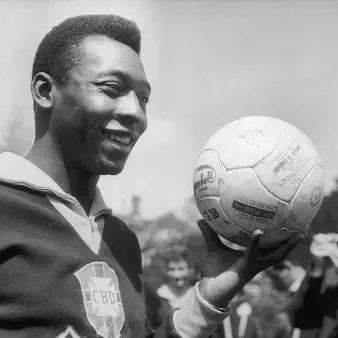 Soccer Legend Pelé Is Suing Samsung For Using His Likeness To Sell TVs… How Much Is He Asking For?