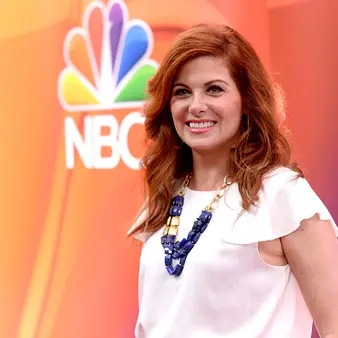 Debra Messing Net Worth