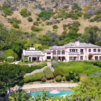 The Former Home Of Kelsey Grammer And Camille Meyer Listed For Almost $20 Million
