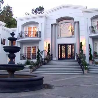 To Knock Out Competition For His Dream House, Manny Pacquiao Made The Sellers An Offer They Couldn't Refuse