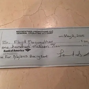 Floyd Mayweather Shuts Down Haters With $100 Million Instagram Post