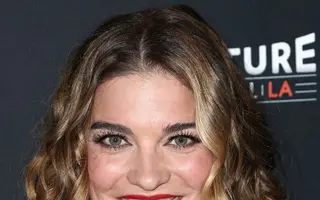 Annie Murphy Net Worth