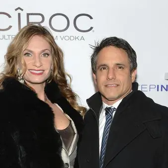 Jonathan Schindler Net Worth