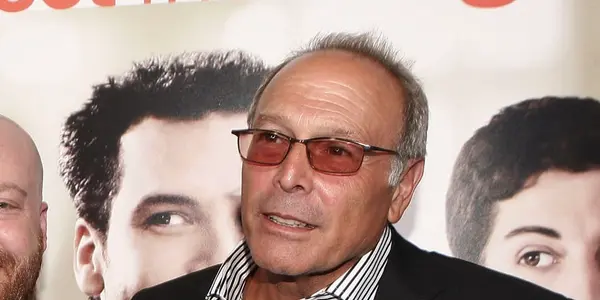 Howard Deutch