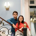 Macarena Oz Net Worth