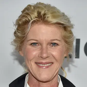 Alley Mills Net Worth