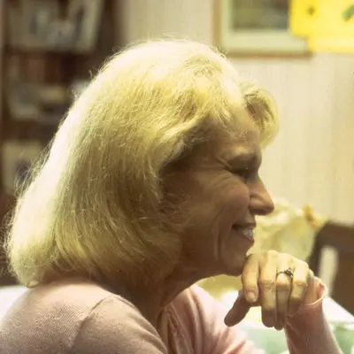 Louise Lasser