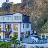 Demi Lovato Is Having Trouble Selling Her $8.3 Million Home