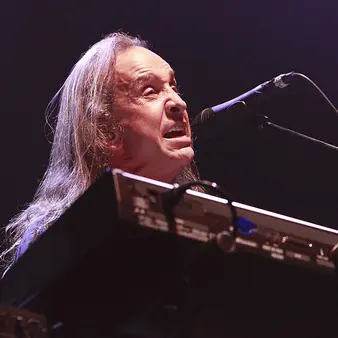 Steve Walsh Net Worth