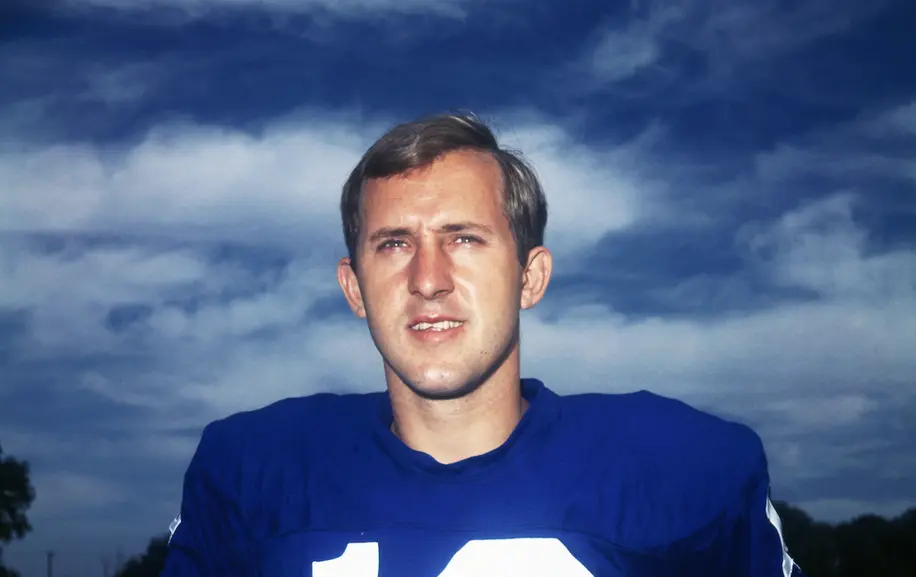 Fran Tarkenton Made Just $1.2 Million In The NFL. Today He's The Richest NFL Player In The World And One Of Apple's Largest Shareholders