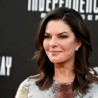 Law & Order Actress Sela Ward Lists INSANE Bel Air Oasis For An Equally Insane $40 Million