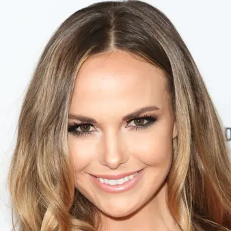 Caitlin Upton Net Worth