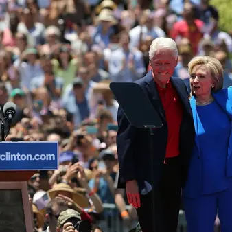 The Clintons Have Made An Absolutely Ridiculous Amount Of Money In The Last Decade