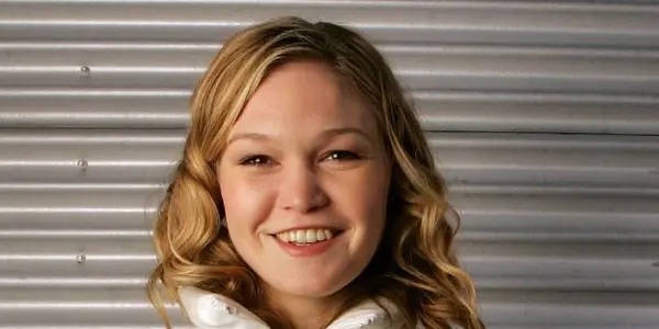 Julia Stiles