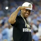 Allen Iverson Makes $800,000 Per Year From Reebok – And Reebok Is Fine With That!