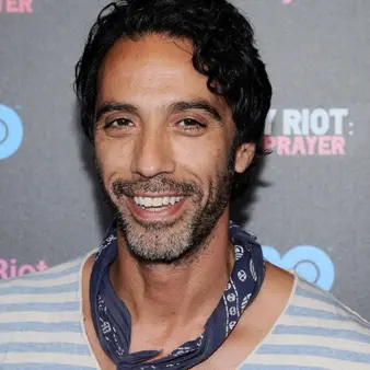 Carlos Leon Net Worth