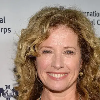 Nancy Travis Net Worth | Celebrity Net Worth